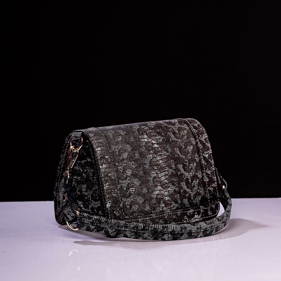 Handbags - Agba ntu handbag
